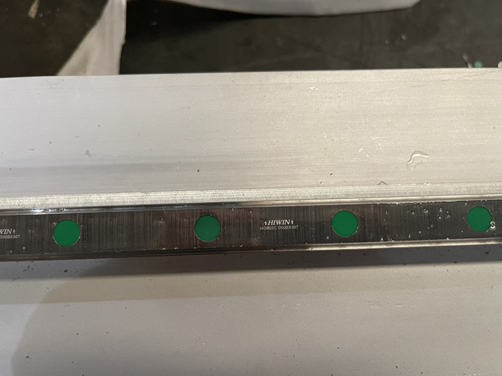 Hiwin Guide rail.jpg